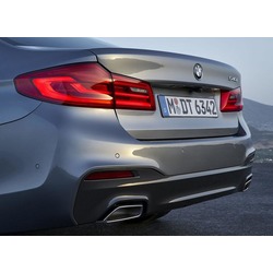 BMW   -  BMW G30 5-.  2