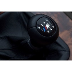 BMW  -  .  2